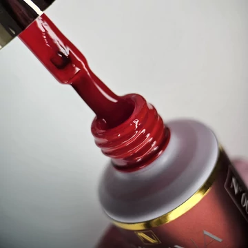 Iconic 003